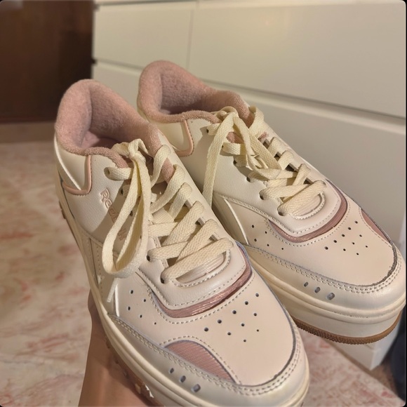 Reebok Women's White and Pink Sneakers - Picture 4 of 5